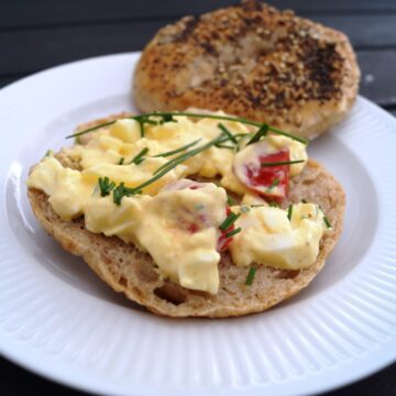 Bagels med æggesalat