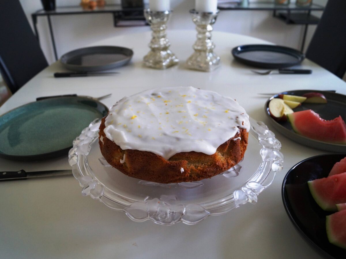 Citronmåne på kagefad