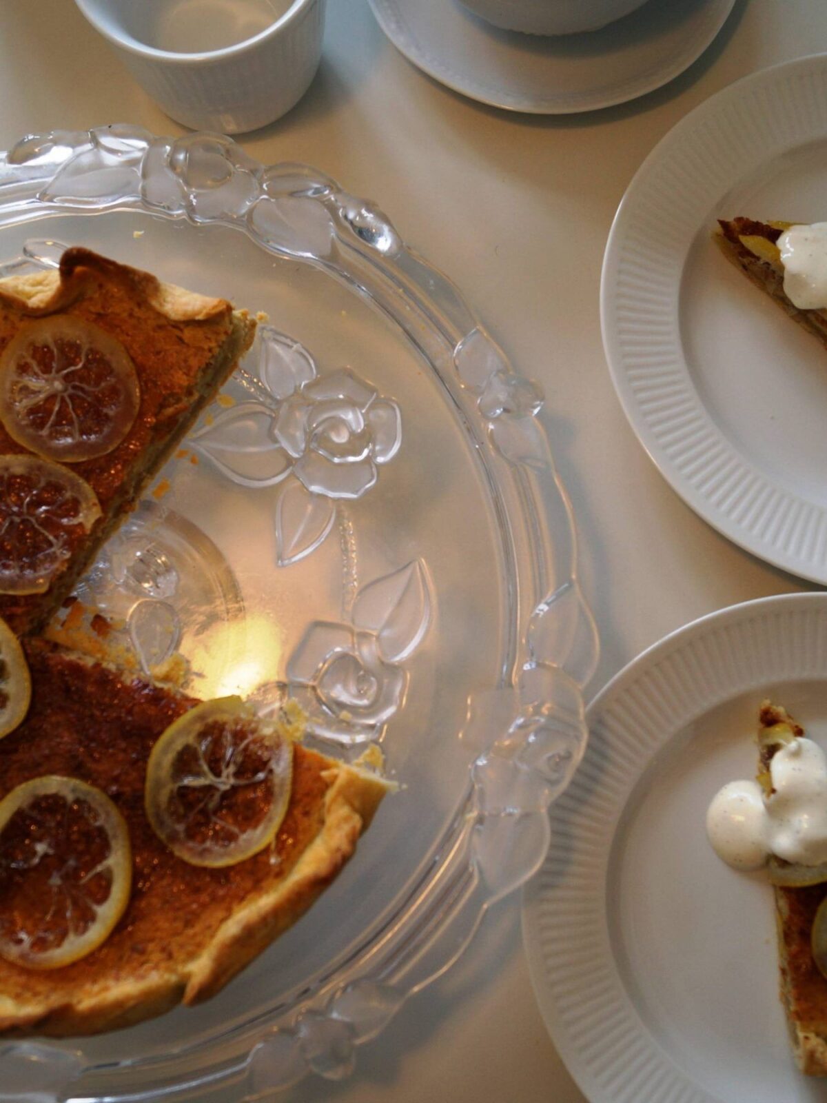 Citrontærte med vaniljecremefraiche
