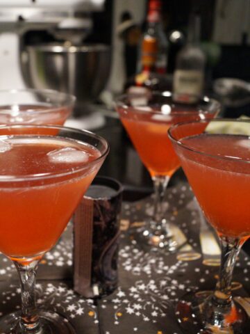 Cocktail med Cointreau og tranebærjuice