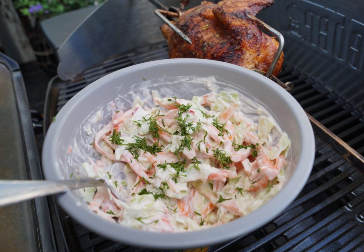 Coleslaw med chili og koriander