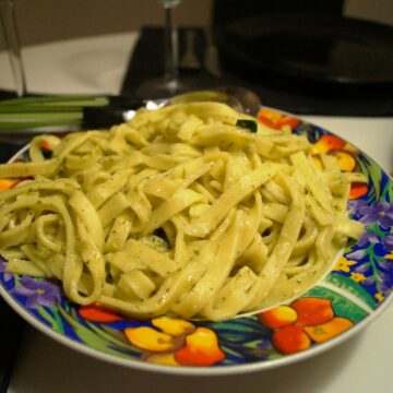 Fettuccine med olivenolie og hvidløg