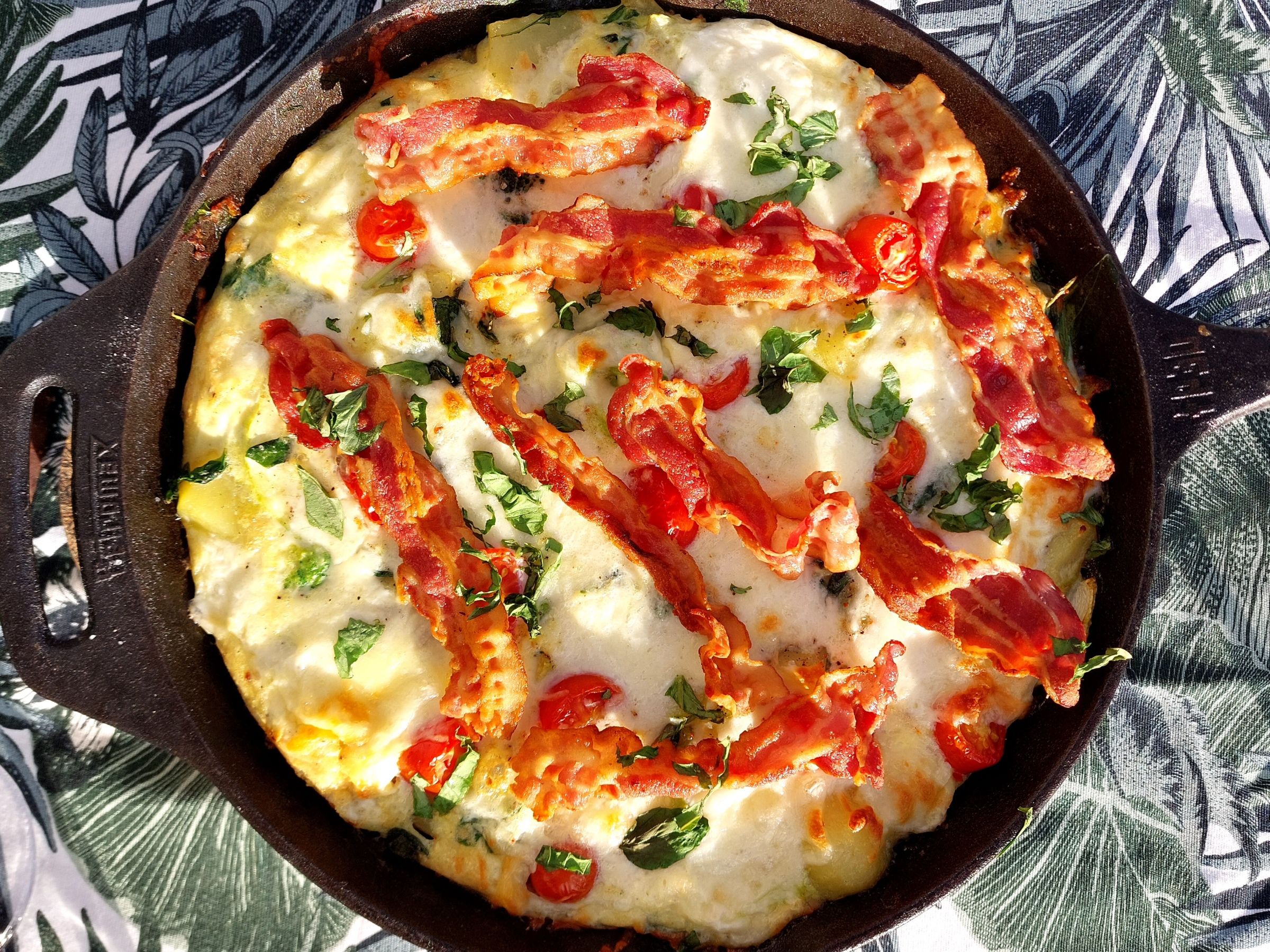 Luftig og lækker frittata med kartofler og bacon