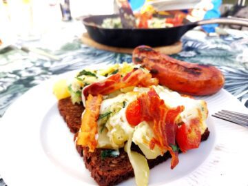 Vi spiser Frittata med rugbrød