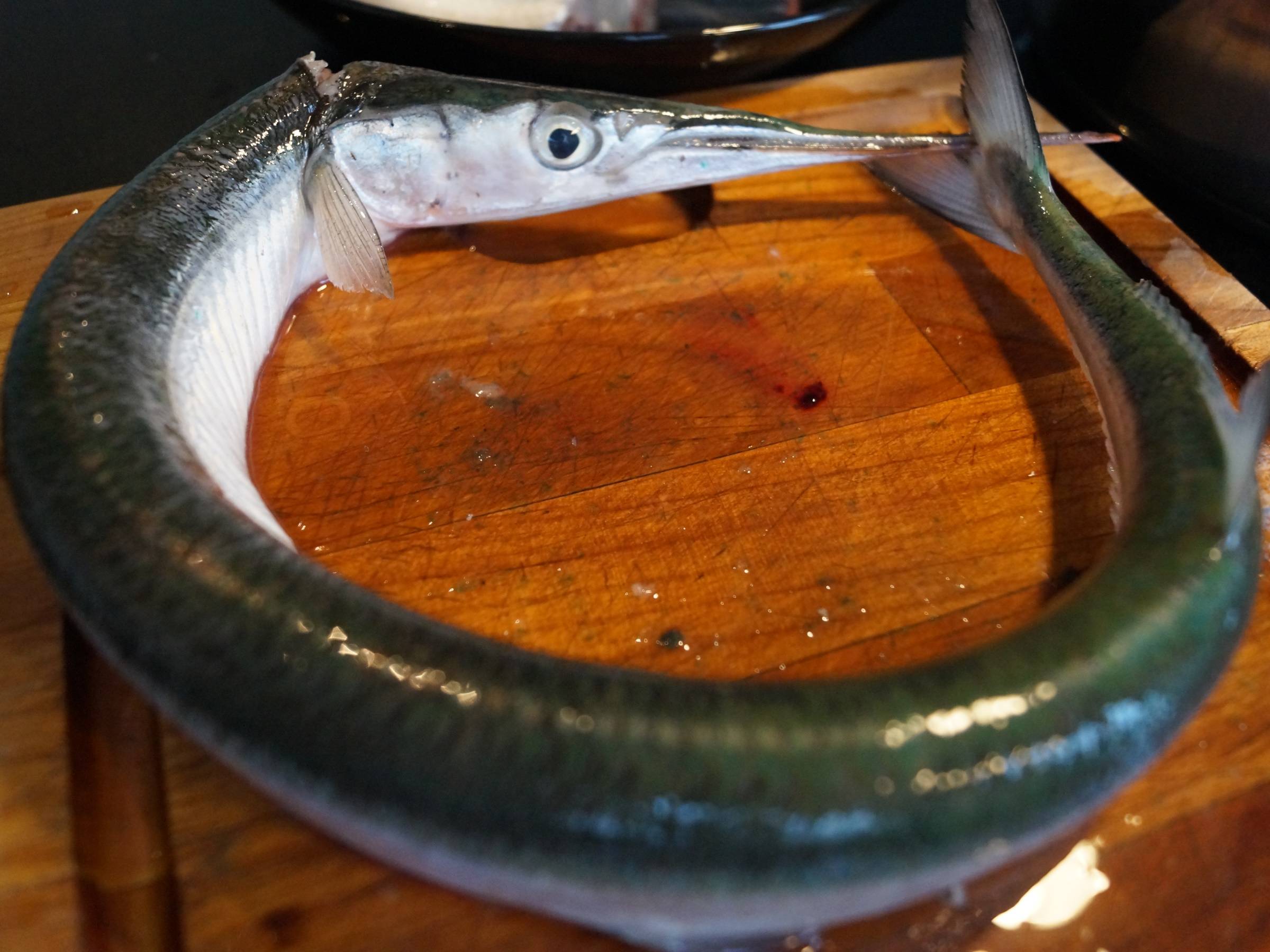 Hornfisk på køkkenbord
