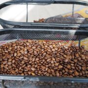 Kaffebønner ristet i rotisserie