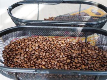 Kaffebønner ristet i rotisserie