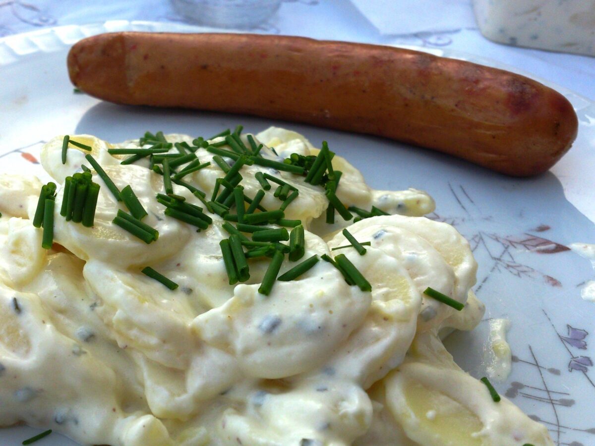 Kartoffelsalat med sennepsdressing