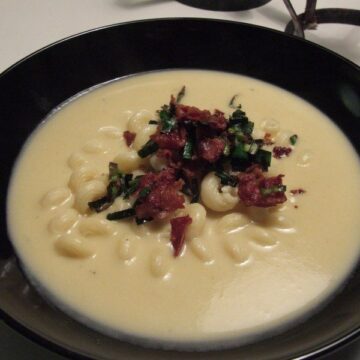 Kartoffelsuppe med bacon