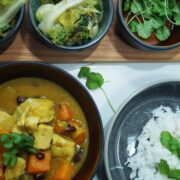 Kylling og sød kartoffel i thai karrysauce