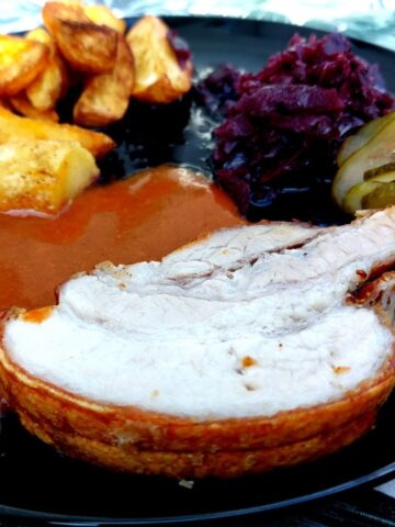 Ribbensteg med sprøde kartofler lavet i Airfryer