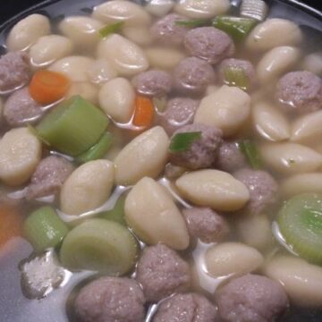 Oksekødsuppe