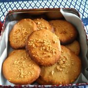 Peanut cookies uden chokolade i kagedåse