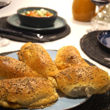 Pirogger anrettet med salat