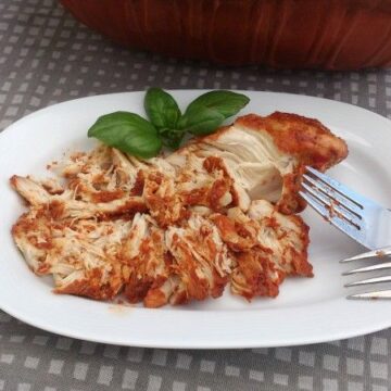 Pulled chicken delt med to gafler