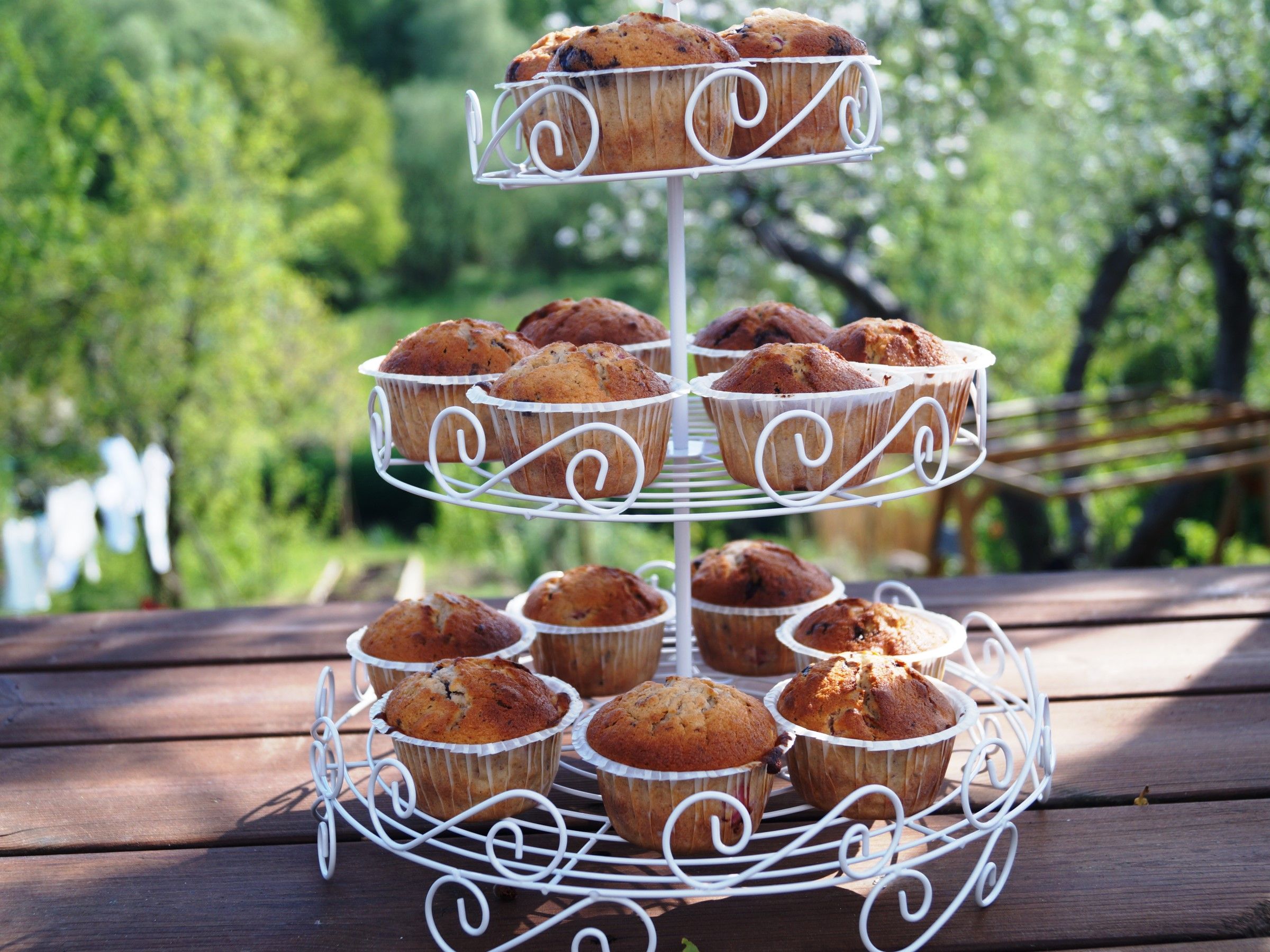 Rabarber muffins på muffins stativ