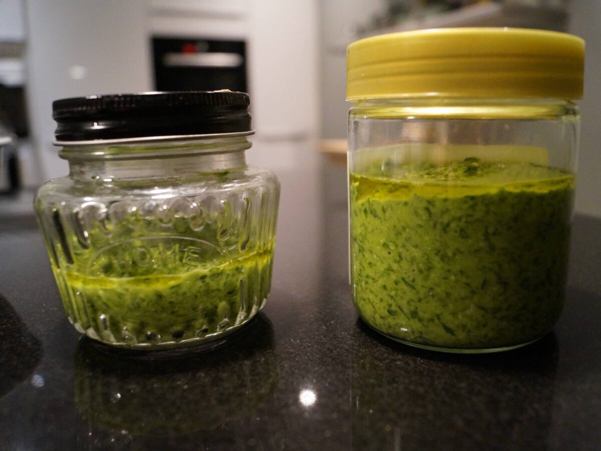 Ramsløgspesto i glas