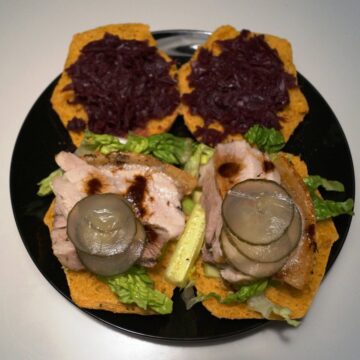 Ribbensburger med rødkål