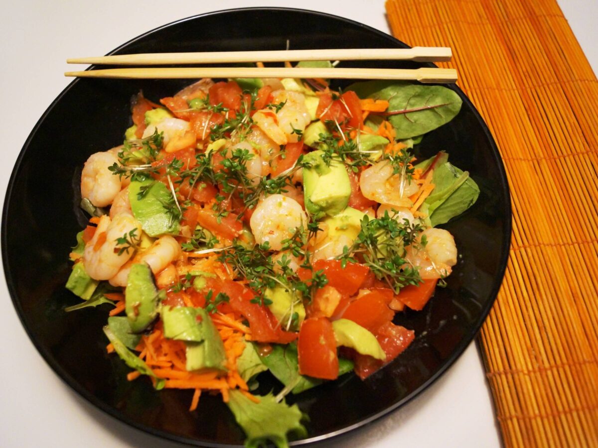 Vinaigrette dressing og salat