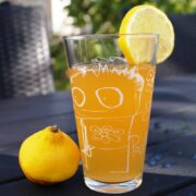 Citrus lemonade med lime og appelsin