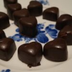 Fyldt chokolade med hindbærtrøffel