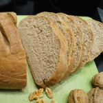 Hvid hvedebrød med valnødder
